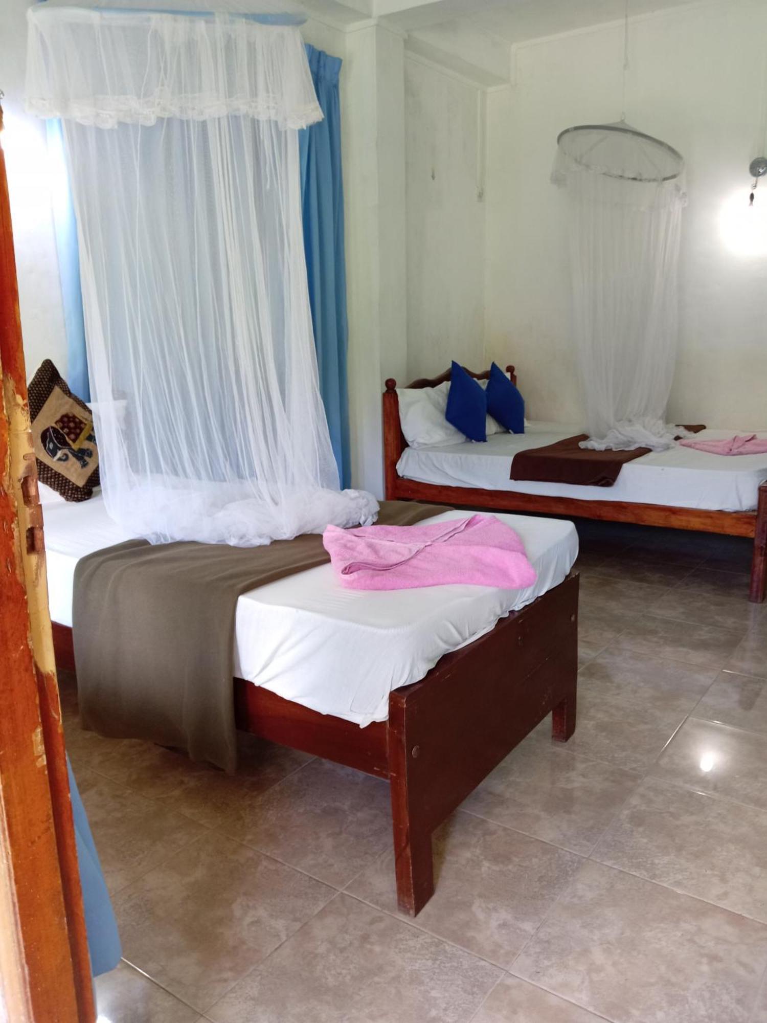 Soorya Inn Ела Екстериор снимка