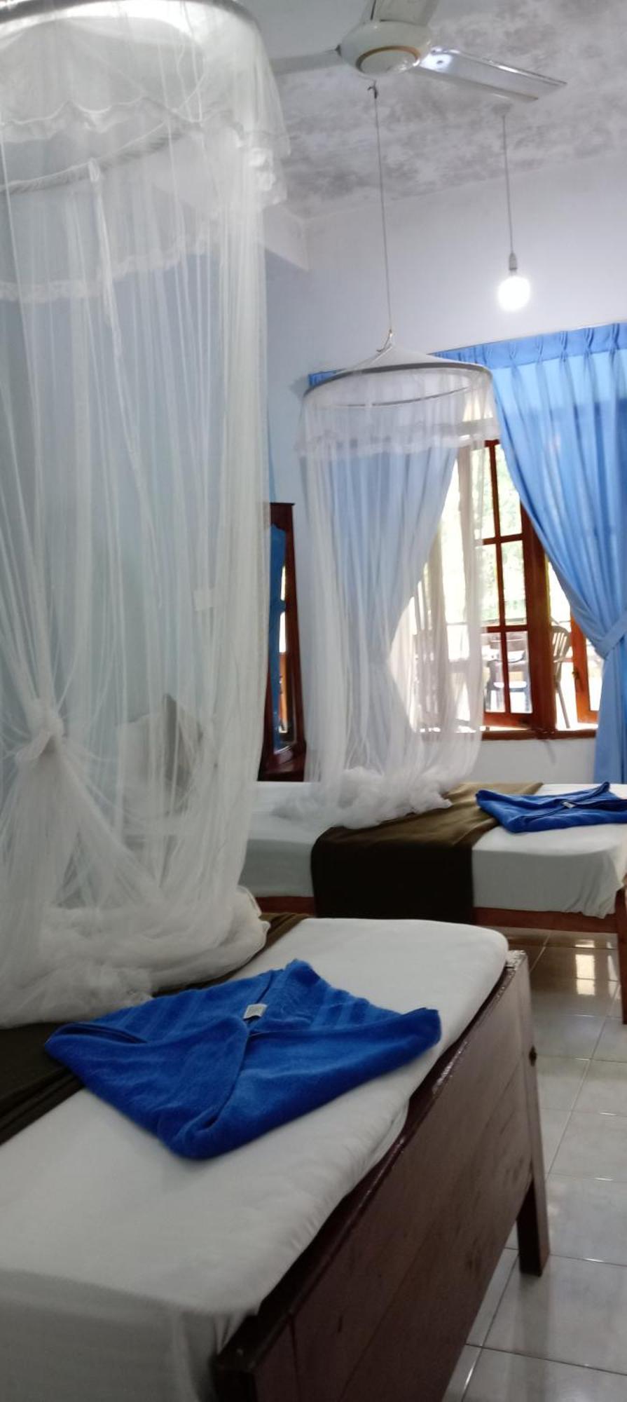 Soorya Inn Ела Екстериор снимка