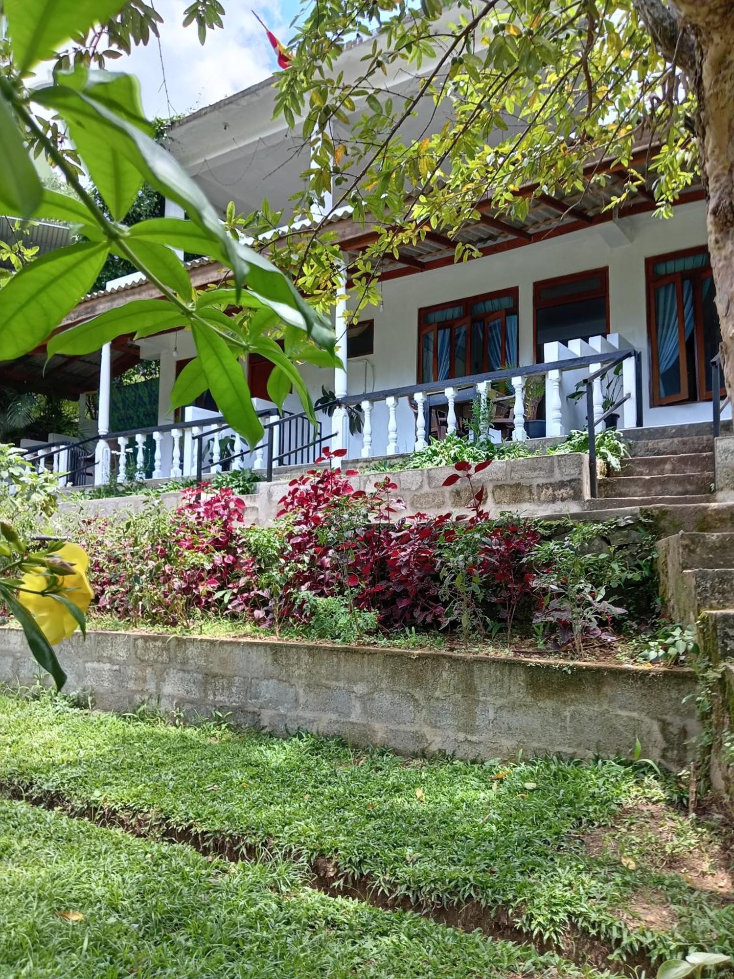 Soorya Inn Ела Екстериор снимка